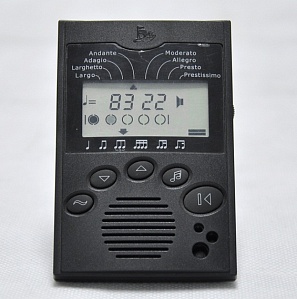 WSM-001A Метроном электронный. В комплекте наушники, батарейки. Черный Cherub