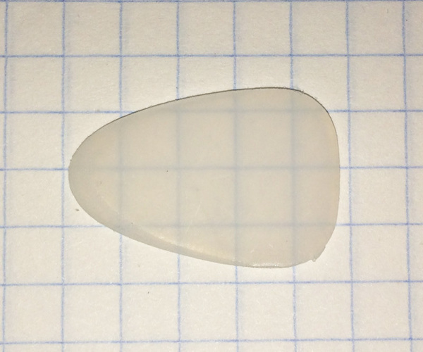 P107 Медиатор капролон для домры малой маленький 1мм, Мозеръ