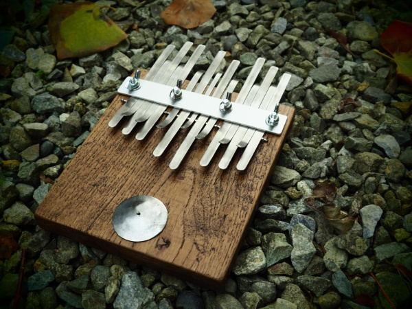 Y-Neo-Mbira Nunga 15 Мбира (калимба) классическая африканская, 15 нот, с чехлом. Yeti Kalimbas
