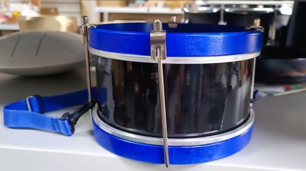 FLT-KTYG Детский барабан сине-черный, диаметр 22см, с палочками. Fleet