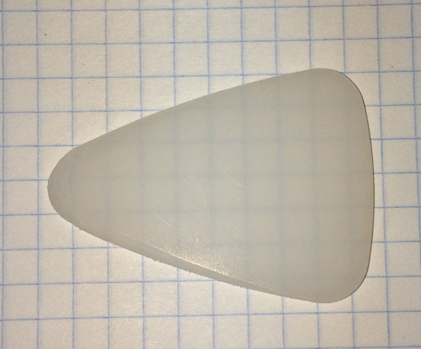 P211 Медиатор капролон для домры альт, бас, мягкий, большой, Мозеръ