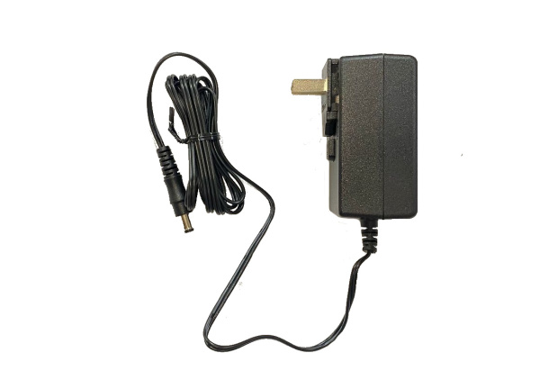 PA-130B - Блок питания(адаптер), требуется переходник для EU. Yamaha