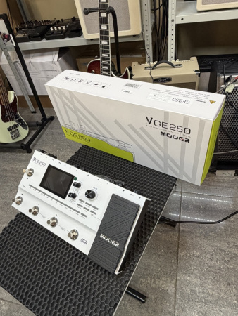GE250 Процессор эффектов гитарный, Mooer