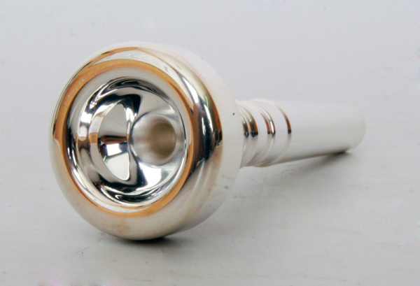 3513C Мундштук для трубы, размер 3C, посеребренный, Bach