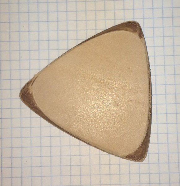 P502 Медиатор кожаный для балалайки контрабас, треугольный, 2х слойный, Мозеръ