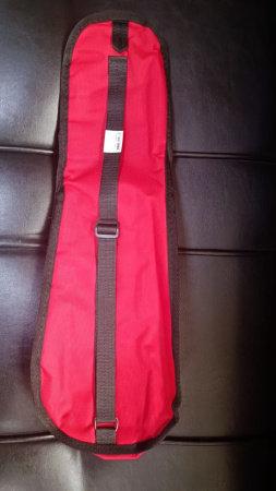 ЧУ1-Красный Чехол для укулеле сопрано, цвет красный, SOLO