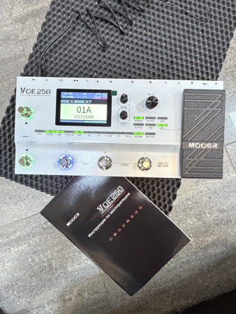 GE250 Процессор эффектов гитарный, Mooer