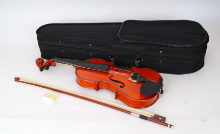 MV-008 Скрипка 1/8 в комплекте футляр, смычок и канифоль, Carayа