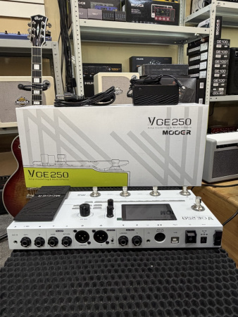 GE250 Процессор эффектов гитарный, Mooer