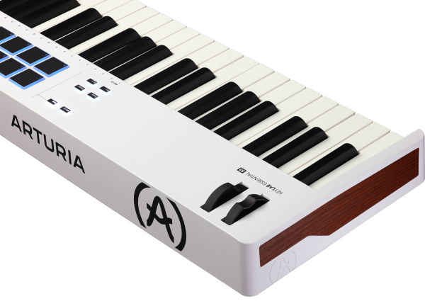KeyLab Essential 88 mk3 WHITE MIDI-клавиатура 88 клавиш. Arturia