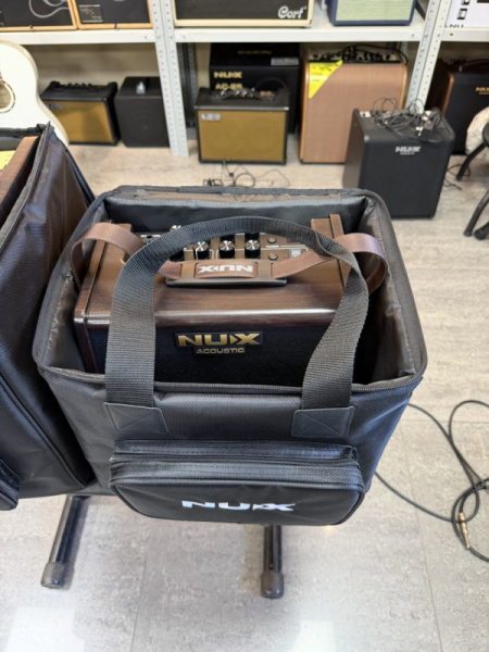 09000-07000-10100 AC-25-Bag Чехол для комбоусилителя AC-25 , Nux